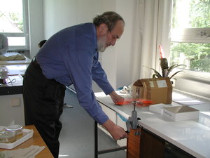 Foissner mit Handzentrifuge